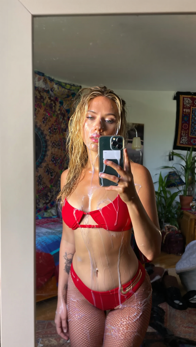 XxQPcFoo CUM SELFIES 2 - AI GENERATED - Scarlett Johanson, Zendaya, Emma Stone, Elle Fanning, Emma Watson 05.png